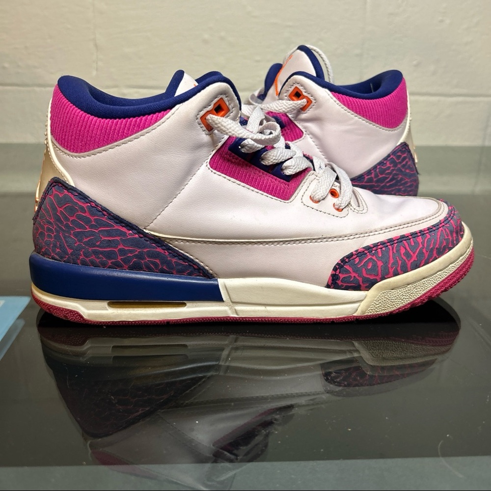 Nike Air Jordan 3 Retro GS Barely Grape Fire Pink